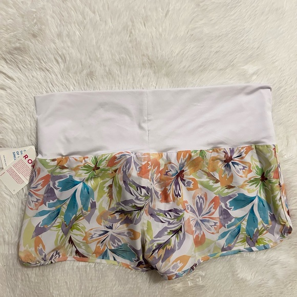 Roxy Endless Summer Printed Board Shorts - Picture 9 of 12